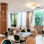 فندق Catullo