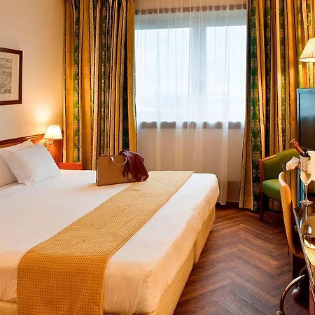 Shg Catullo Verona Est Hotel 4*