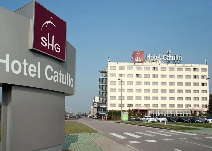 Catullo 호텔 4*