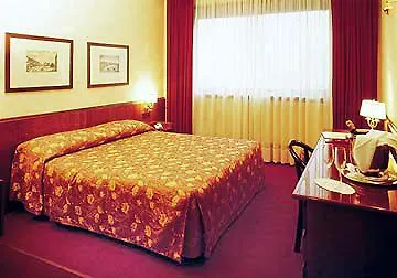 Ξενοδοχείο Ferretti Catullo Verona 4*